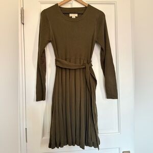 Jessica Simpson Sweater Dress Green Knit Pleated Midi Pullover Belted M